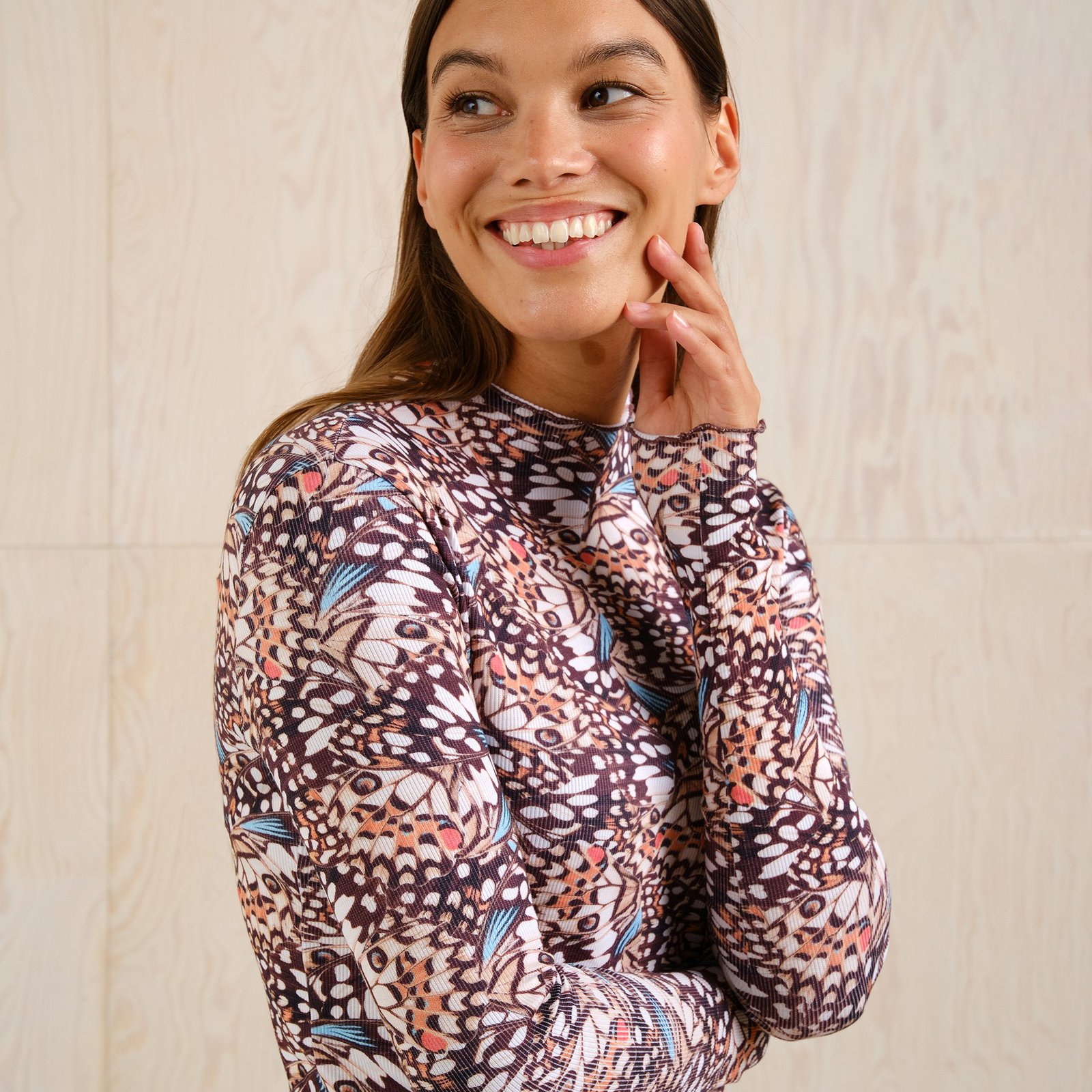 Rib Top Ryd Butterfly Wings Multi Color