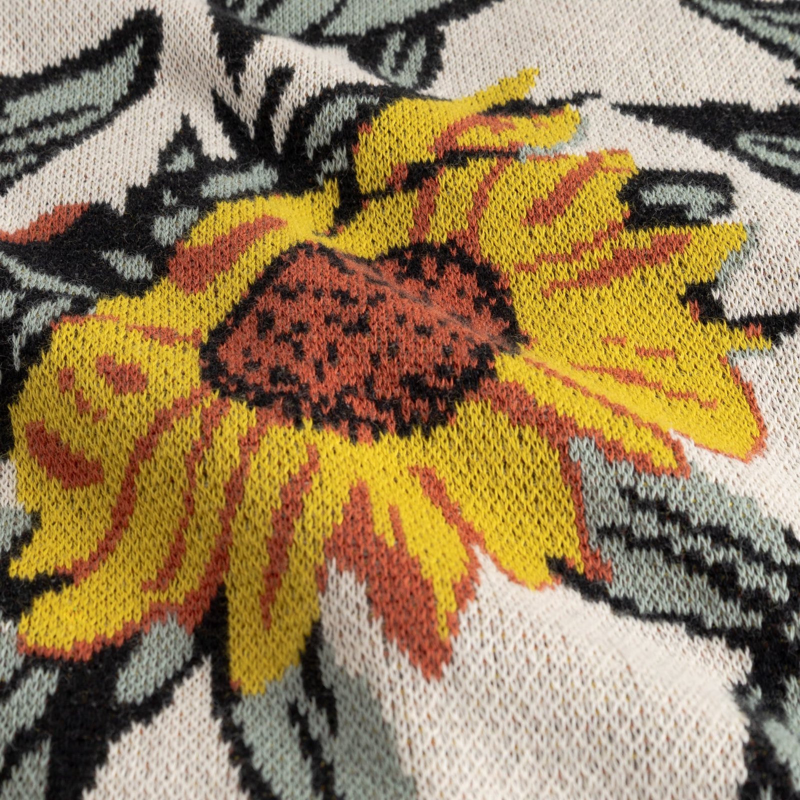 Cardigan Kanan Sunflower AOP Vanilla White