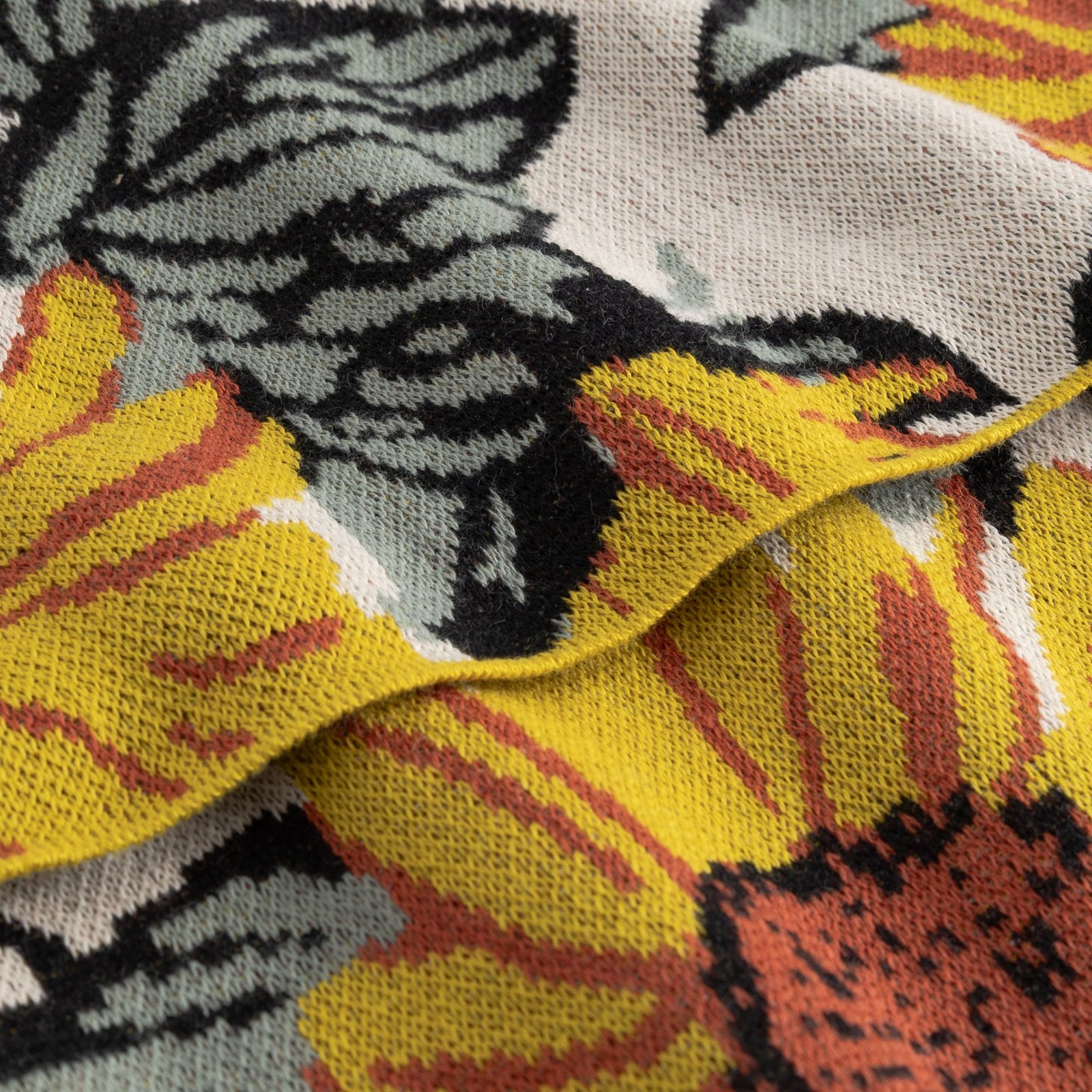 Sweater Limhamn Sunflower AOP Vanilla White