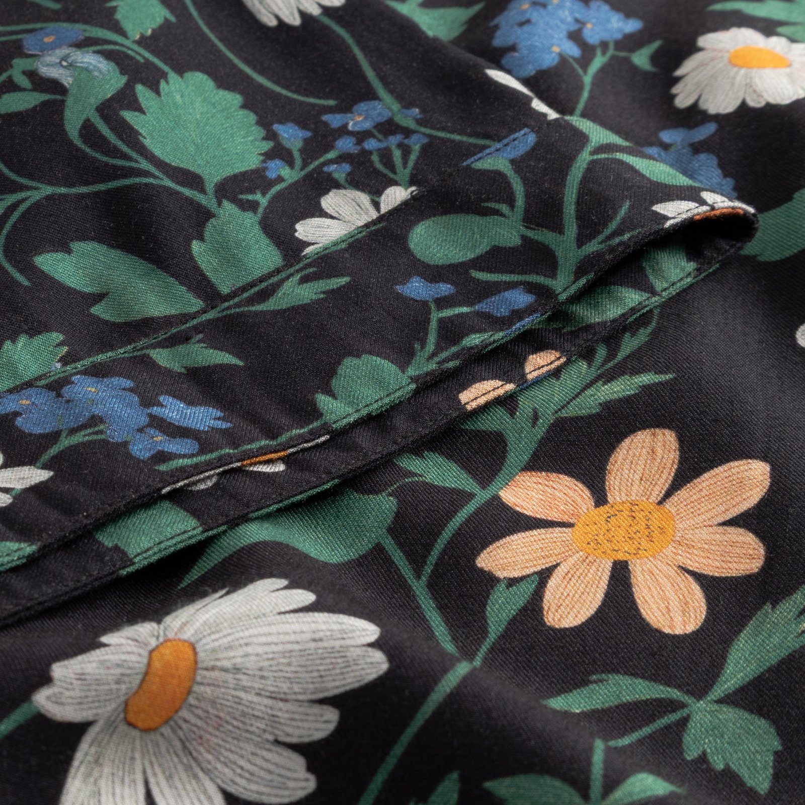 Dress Kallvik Strawberry Field Black