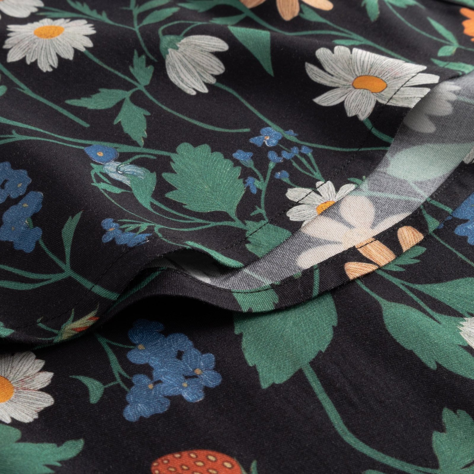 Shirt Alsvik Strawberry Field Black