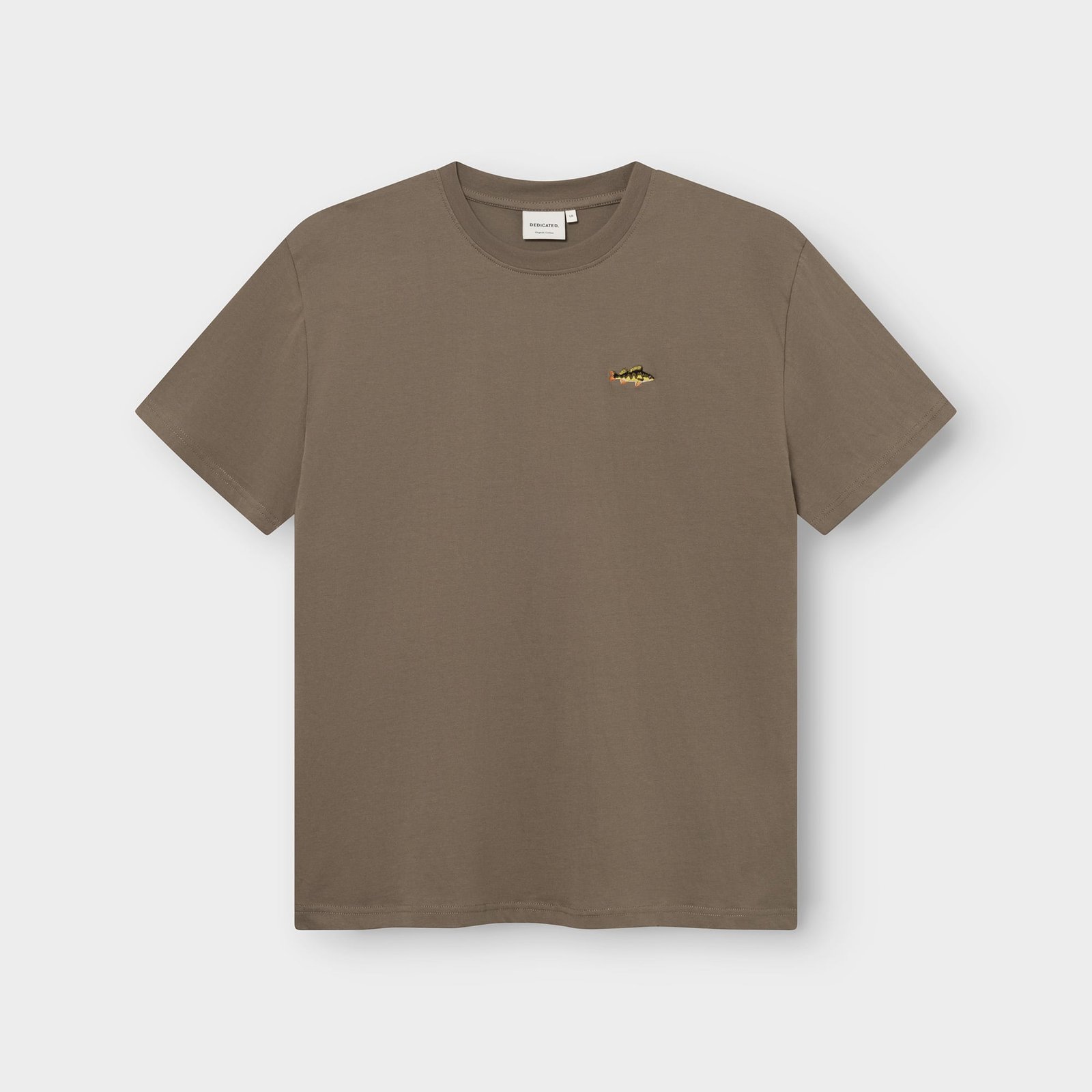 Front view of the Stockholm t-shirt in Bungee Green, featuring a small embroidered perch on the left chest.