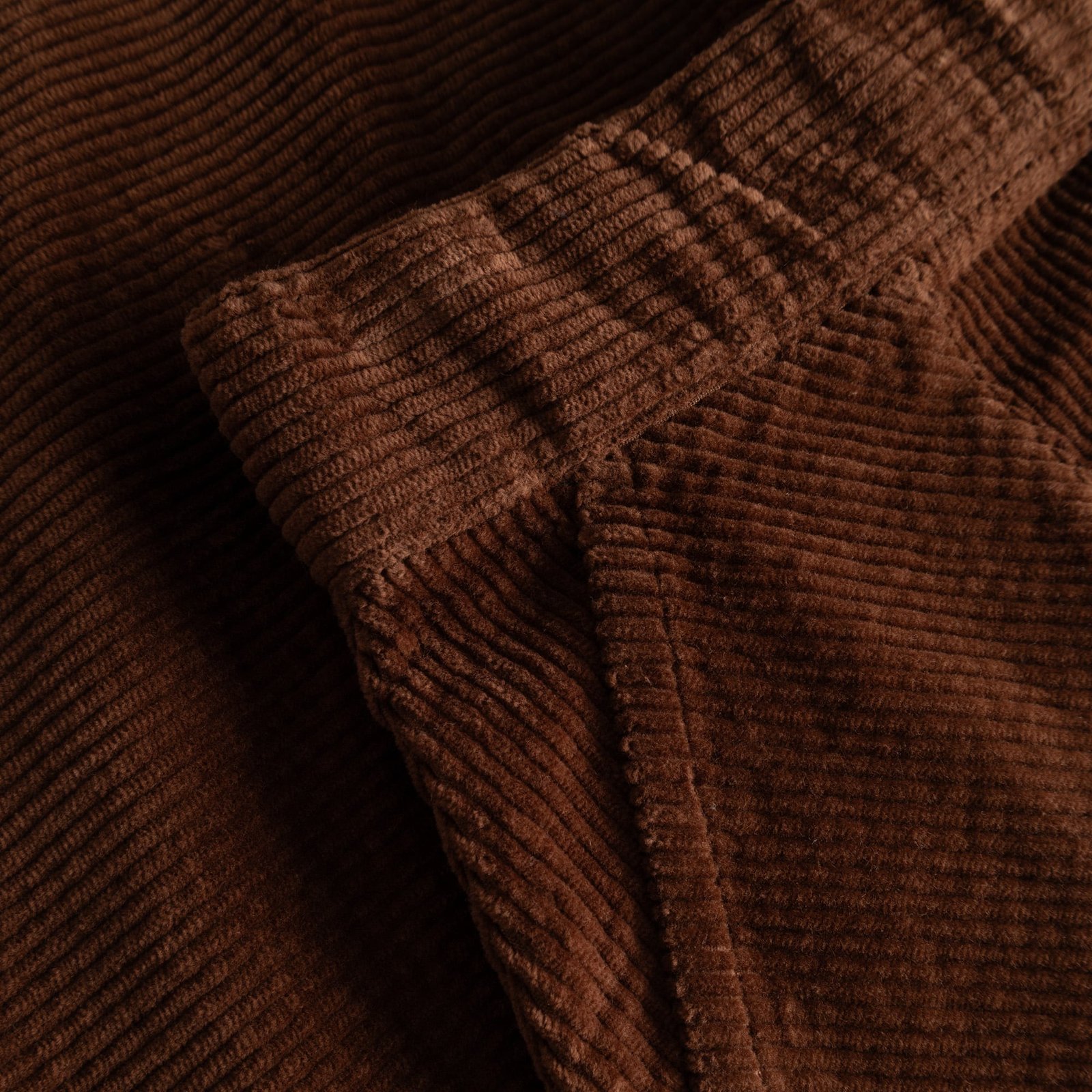 A close-up look at the wonderfully soft corduroy and pocket detail on our Majorna Skirt in cappuccino brown.