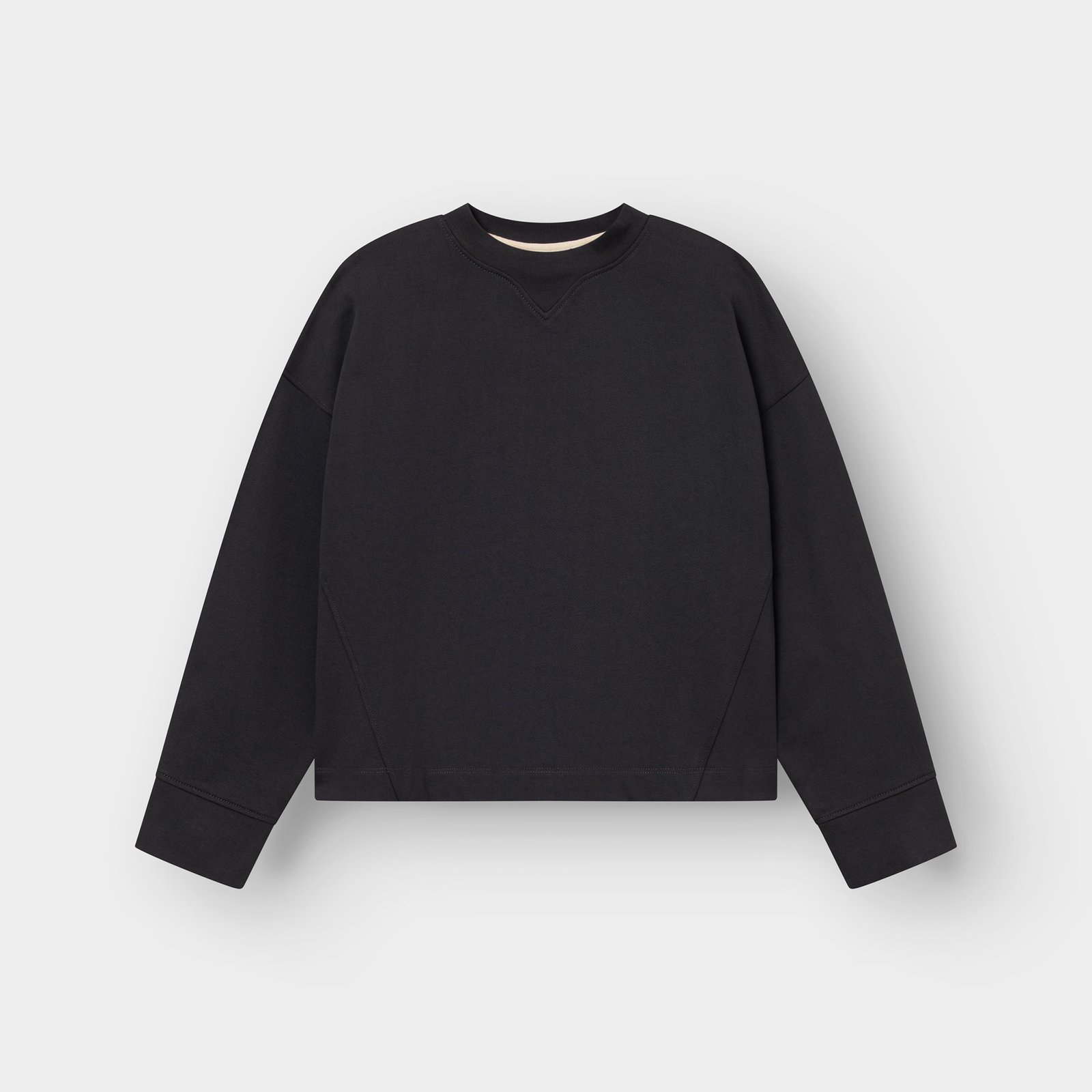 The women's Sweatshirt Gia in Phantom Black, photographed as a flat lay to show its shape and details.