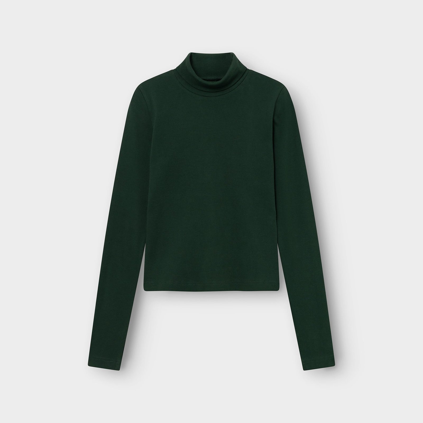 Studio shot of the Rib Top Malma, a slim-fit turtleneck with long sleeves in a dark green ribbed fabric.