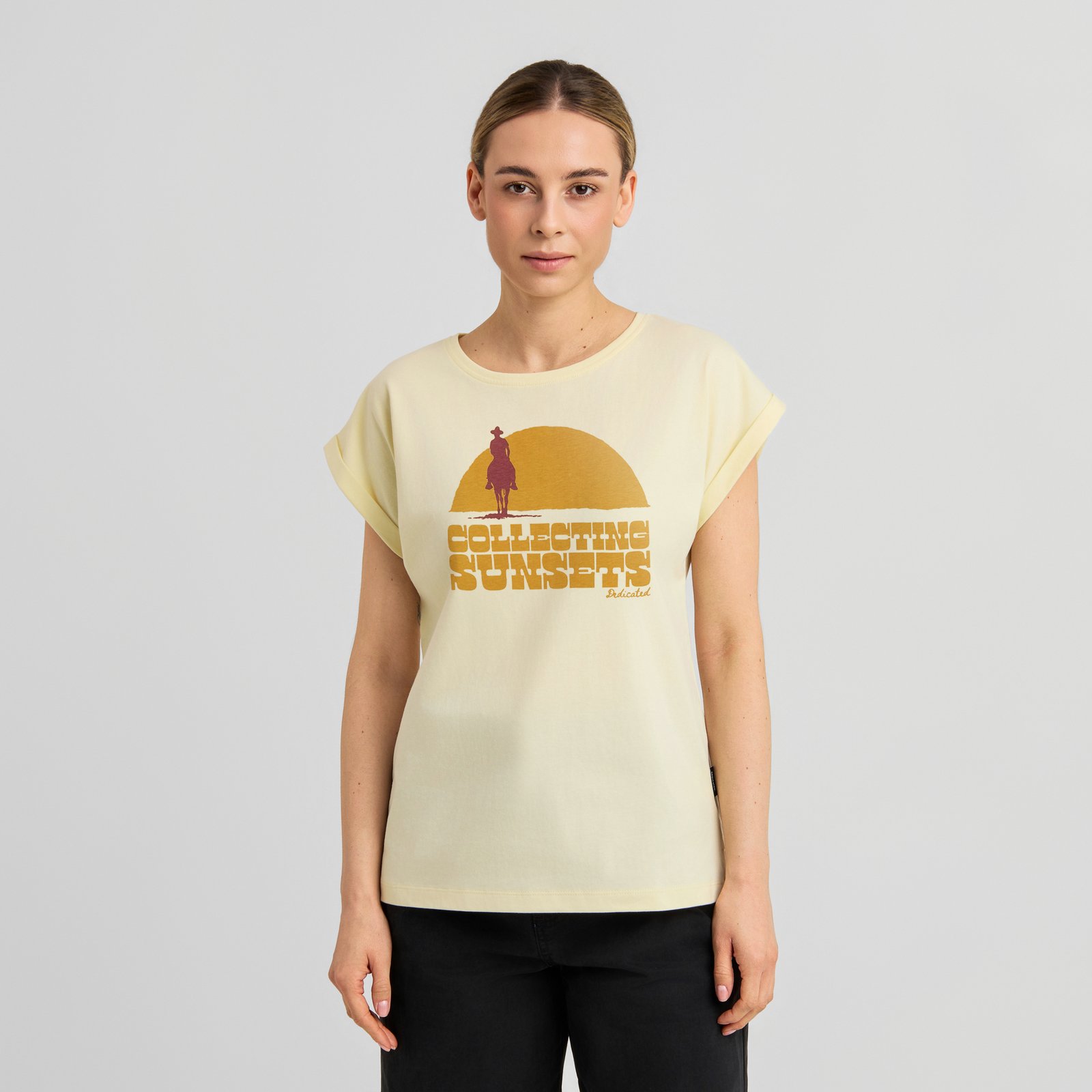 T-shirt Visby Collecting Sunsets Yellow