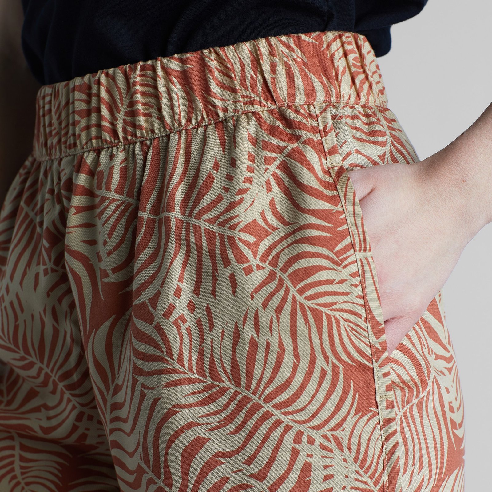 Shorts Sandvika Palm Leaves Beige