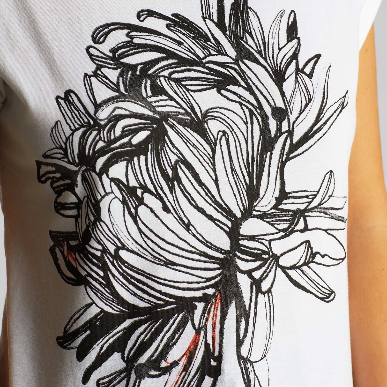 T-shirt Visby Stina Flower White