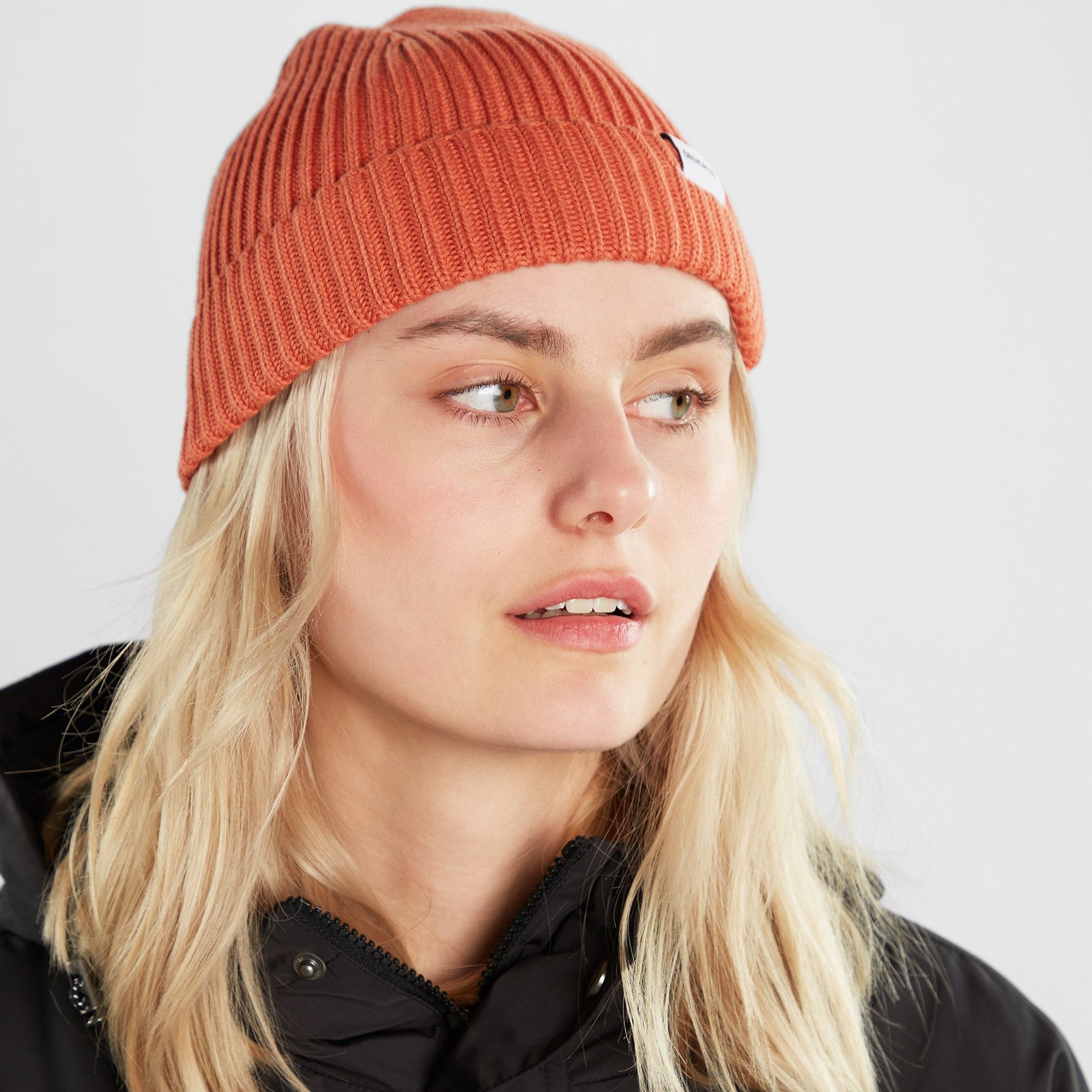 Beanie Lofoten Terracotta Red