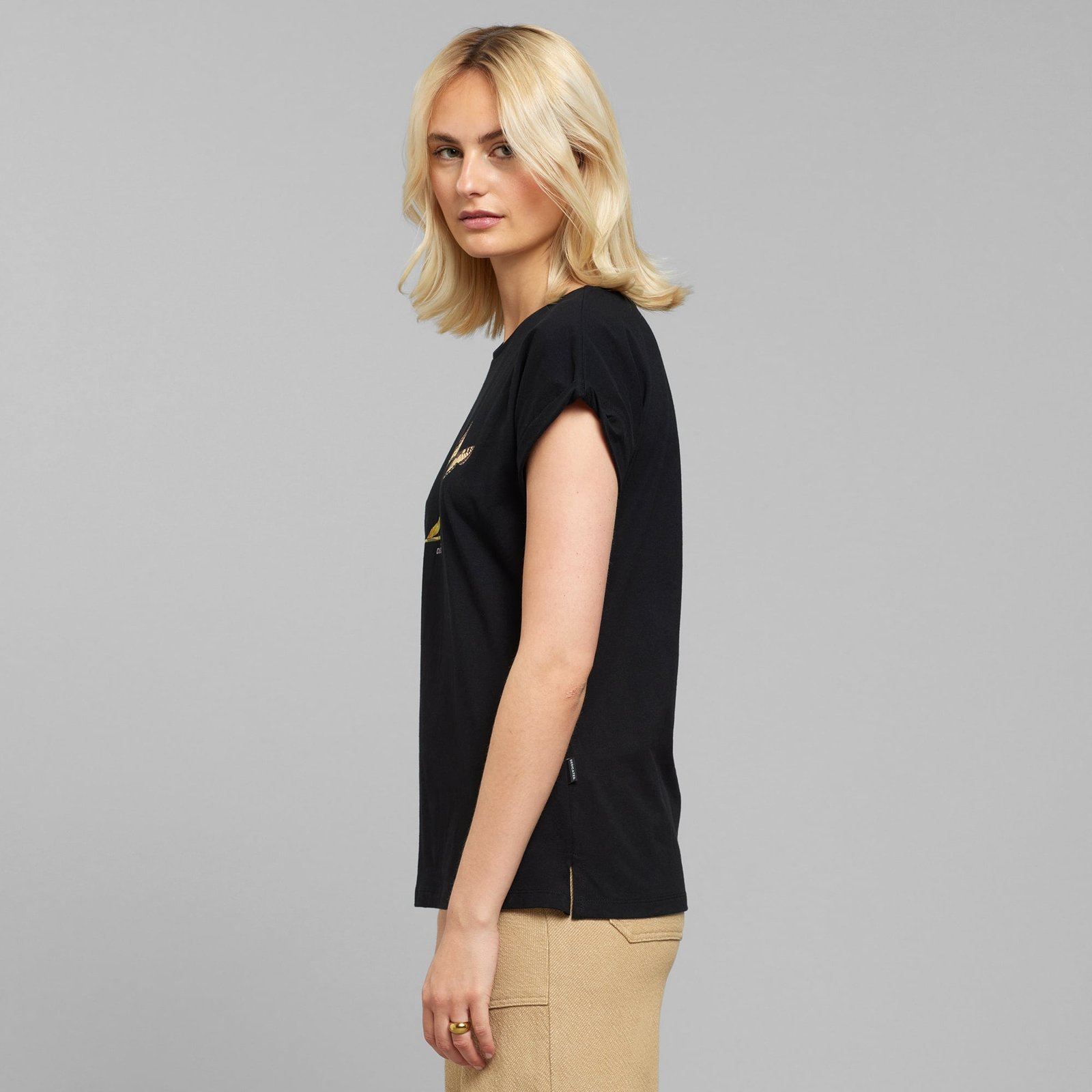 T-shirt Visby Butterfly Birth Black