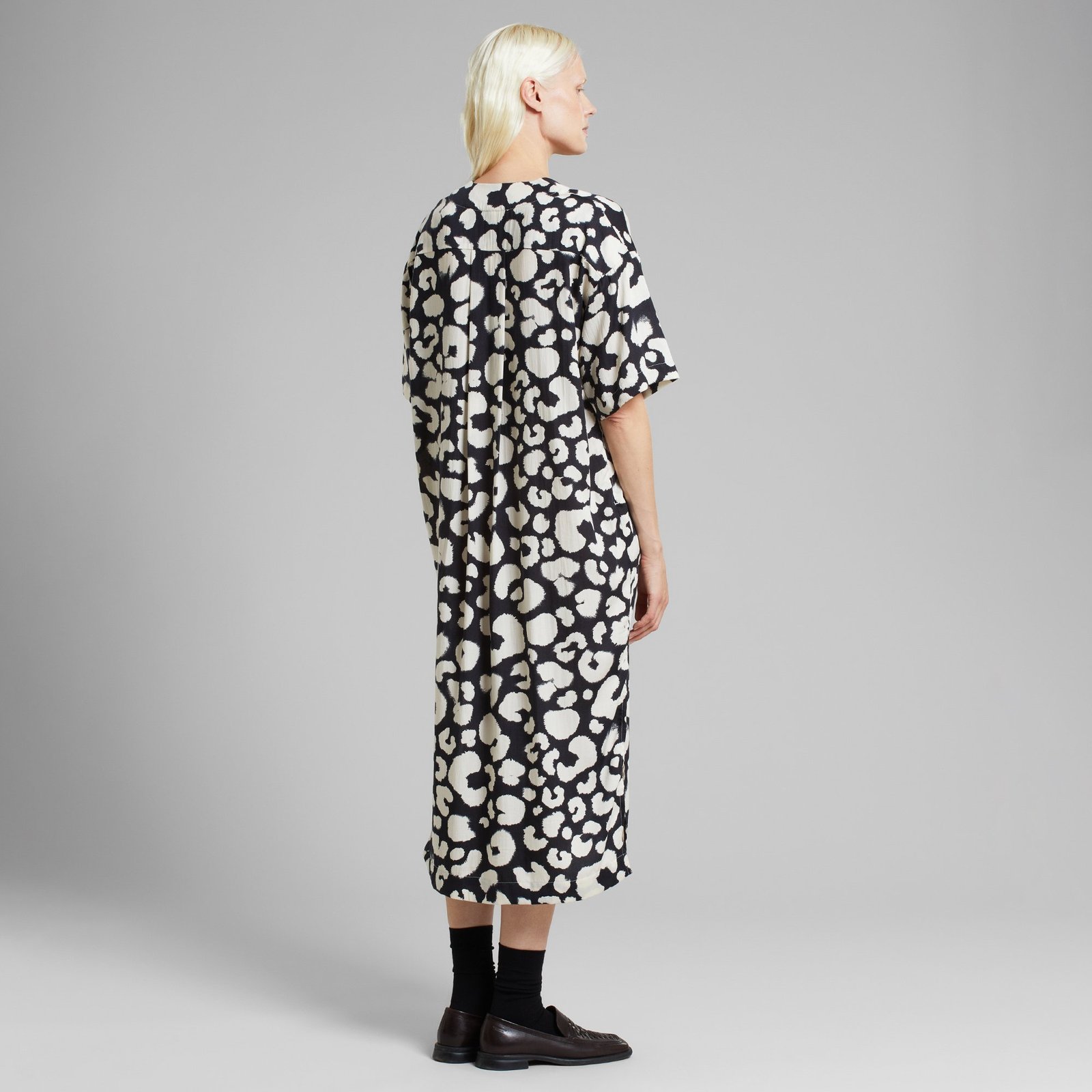 Kaftan Skillinge Painted Leopard Black