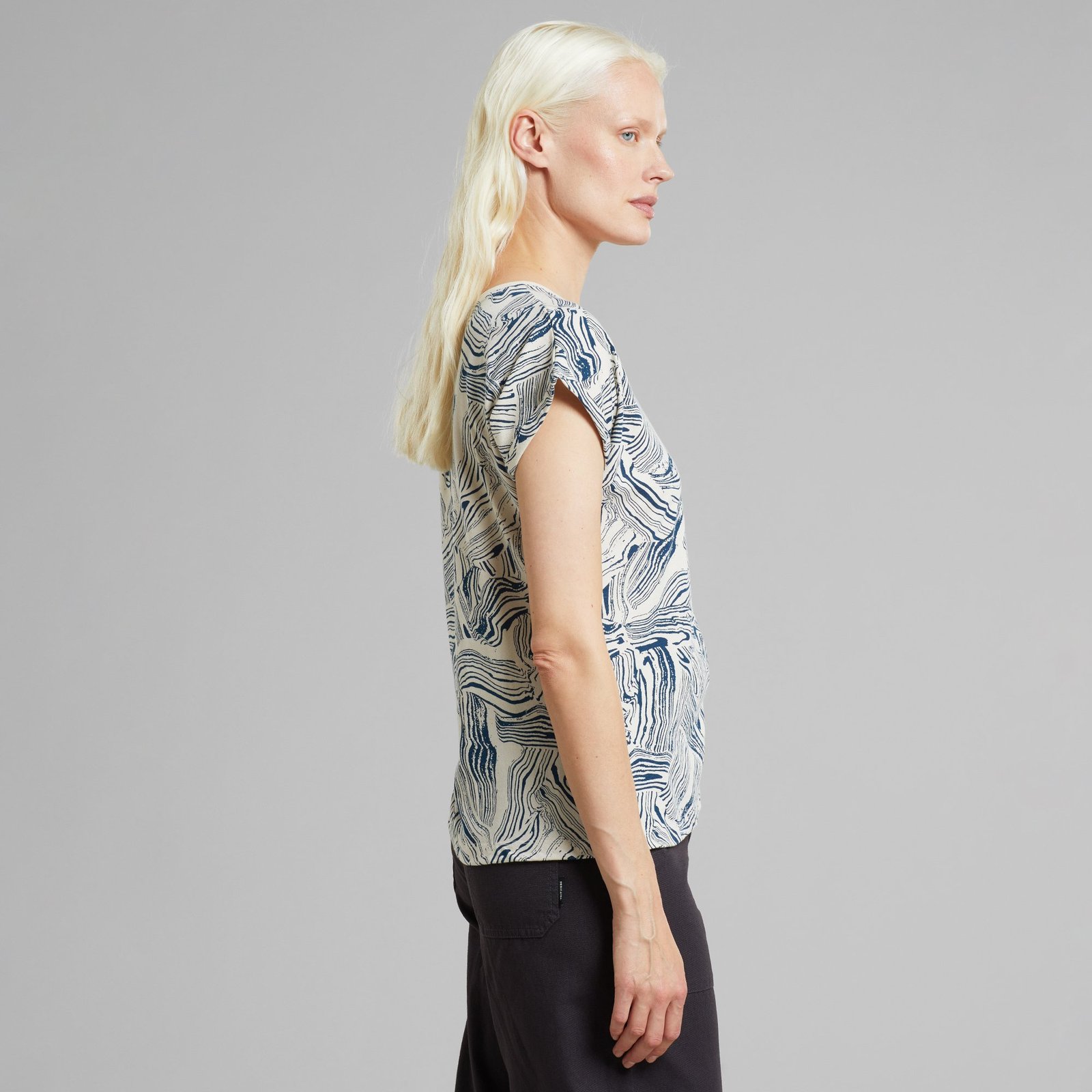 T-shirt Visby Clay Swirl Light AOP Oat White