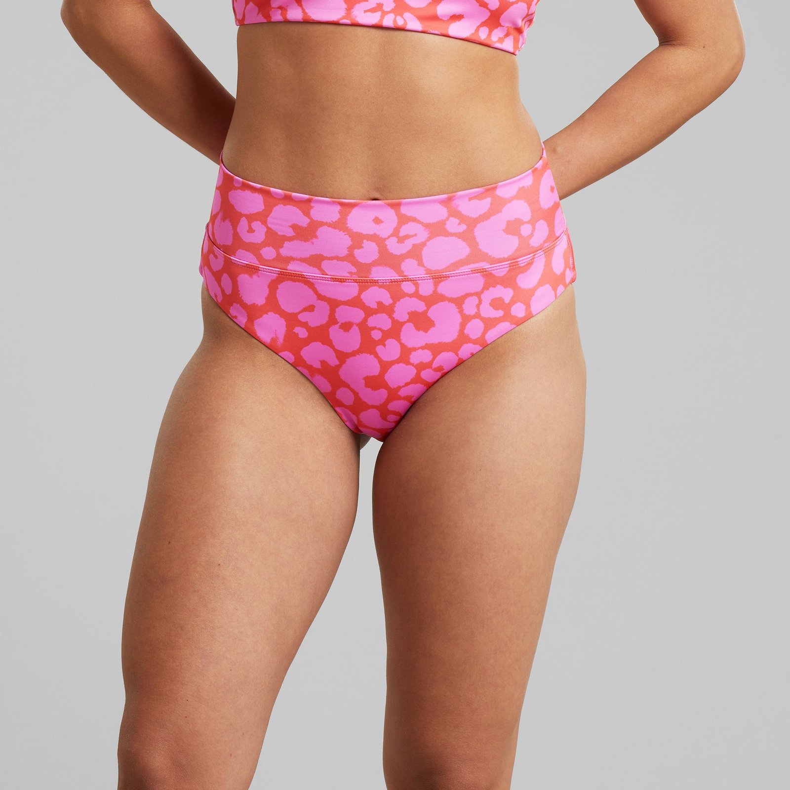 Bikini Pants Slite Painted Leopard Red
