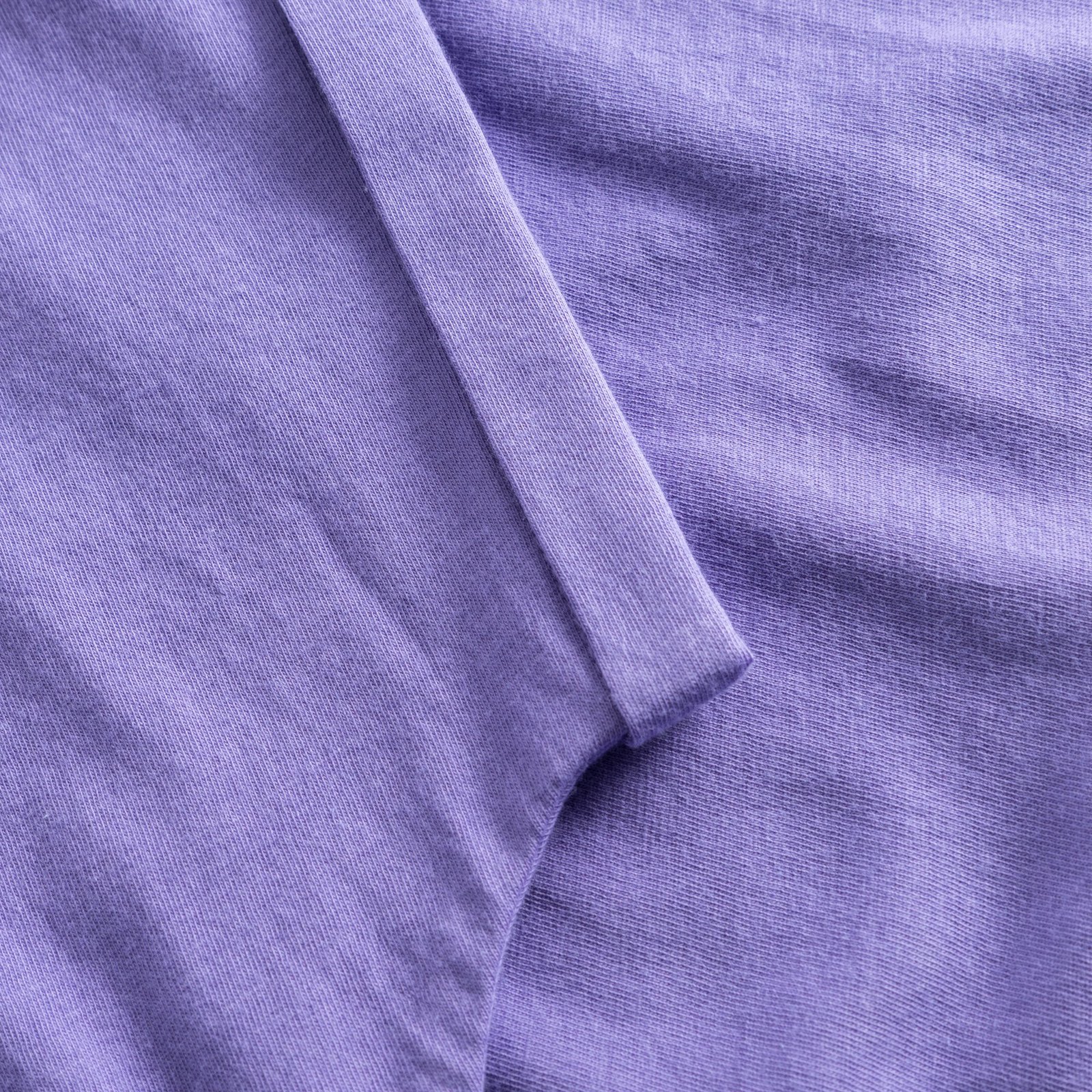 T-shirt Visby Base Paisley Purple