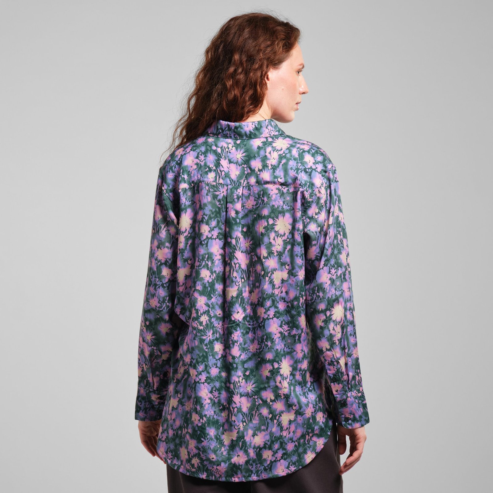 Shirt Kosta Blurred Flowers Purple