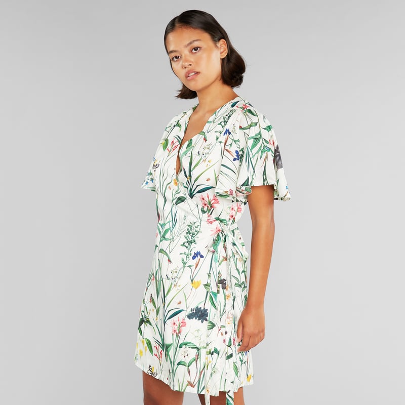 Wrap Dress Kungshamn Flower Field Off-White
