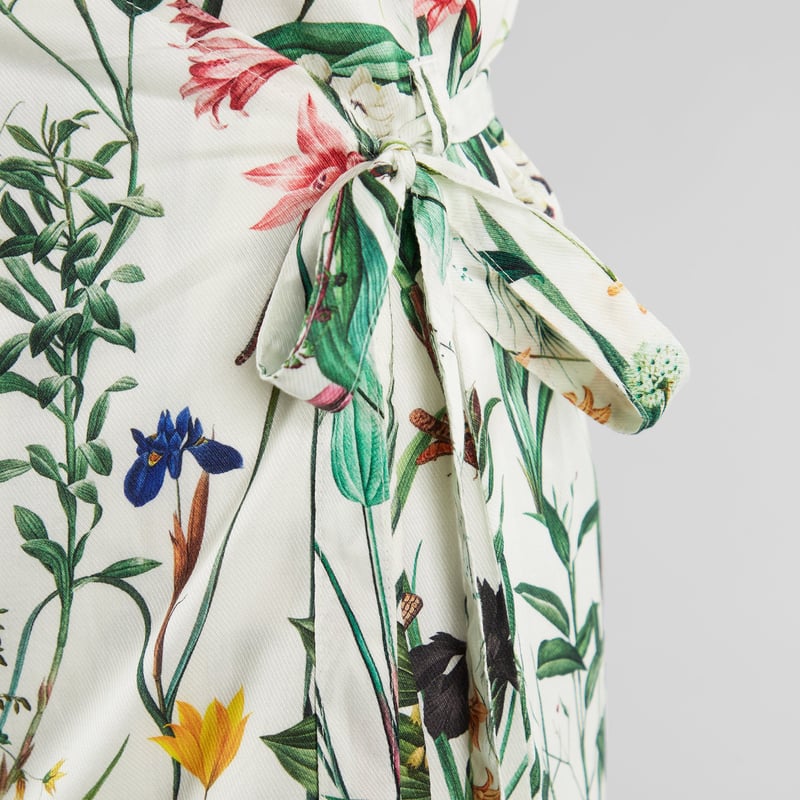 Wrap Dress Kungshamn Flower Field Off-White