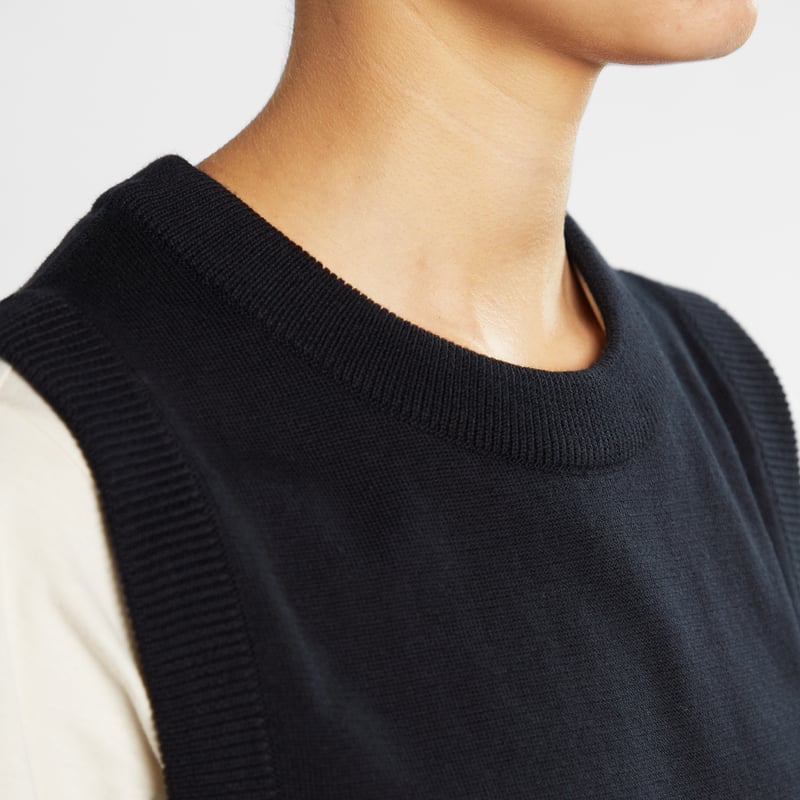 Vest Vika Black