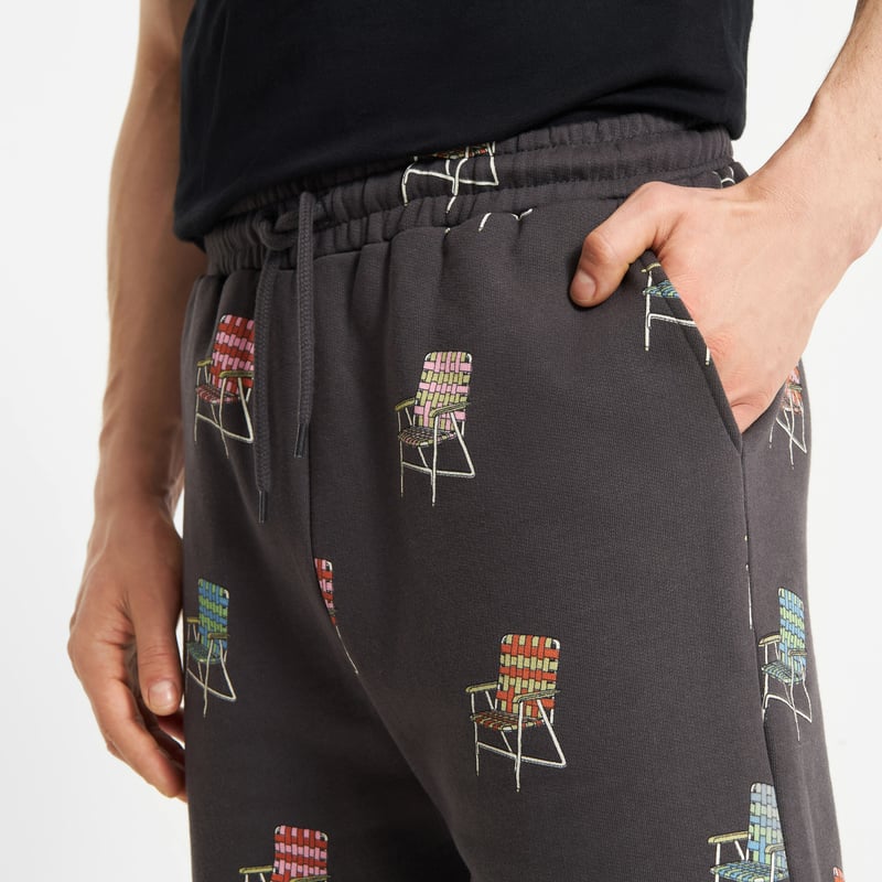 Sweatshorts Halmstad Lawn Chair AOP Charcoal