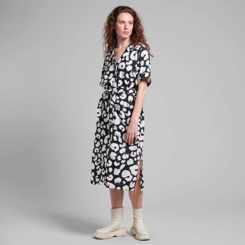 Dress Kallvik Painted Leopard Black