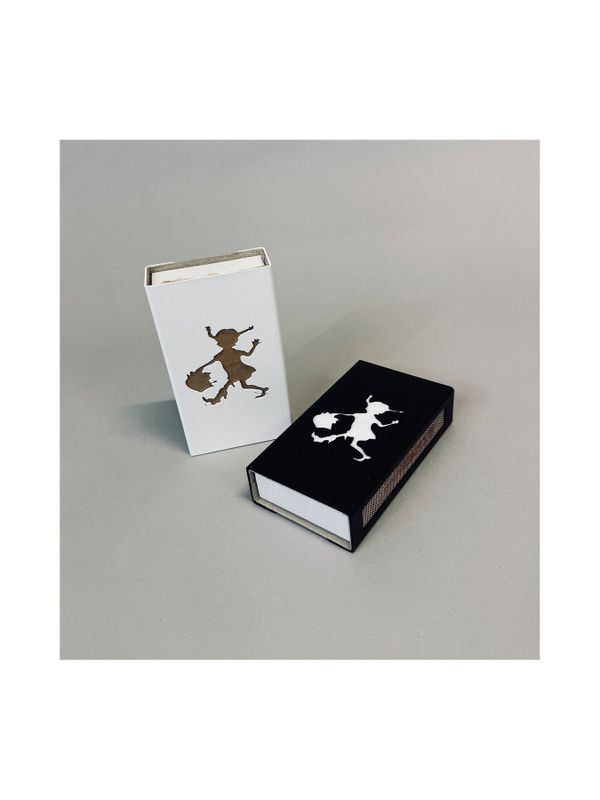 Pippi Longstocking matchbox holder - black