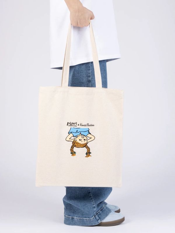 Totebag Pippi Longstocking Hanging by the Knees- beige