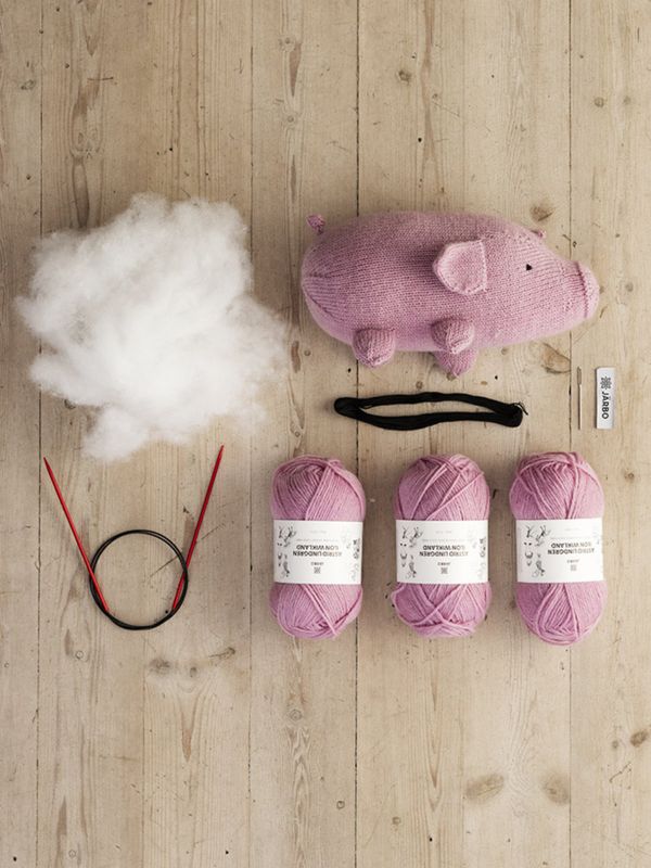 Knitting-Kit stuffed animal Bamsen Lotta on the Troublemaker Street