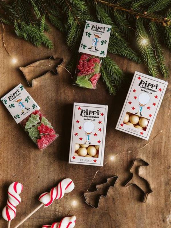 Pippis Snowballs- Crispy corn balls coated in white chocolate