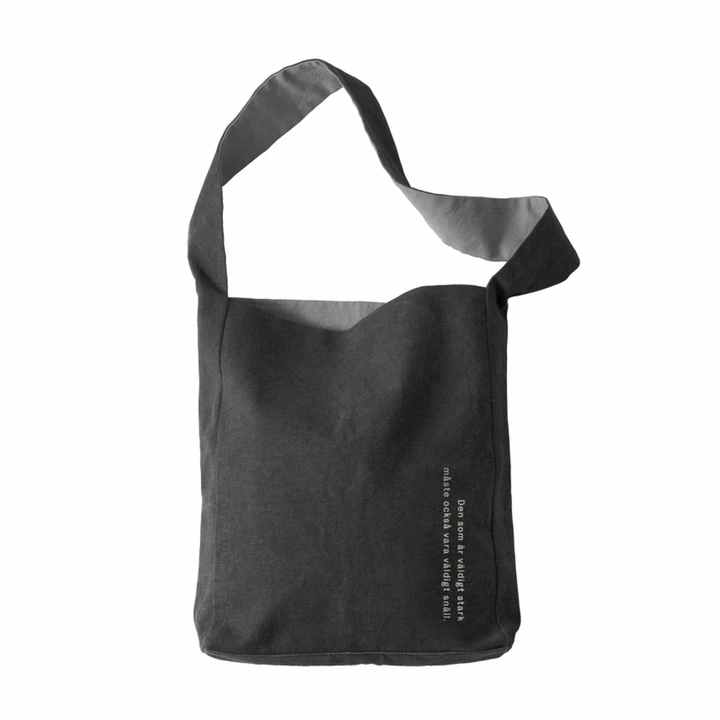 Canvas bag One who is very strong