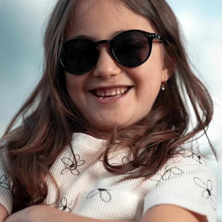 Sunglasses Round Black