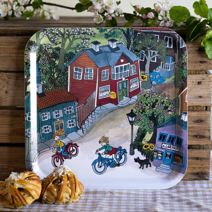 Tray Lotta on Troublemaker street 32x32 cm