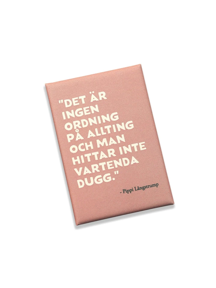 Magnet Pippi Langstrumpf "Ingen ordning" – Rosa