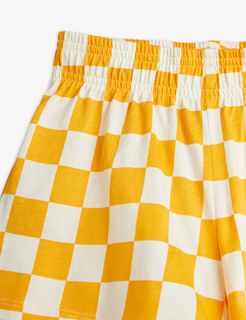 Check shorts 