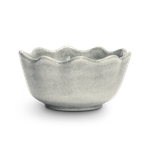 Grå