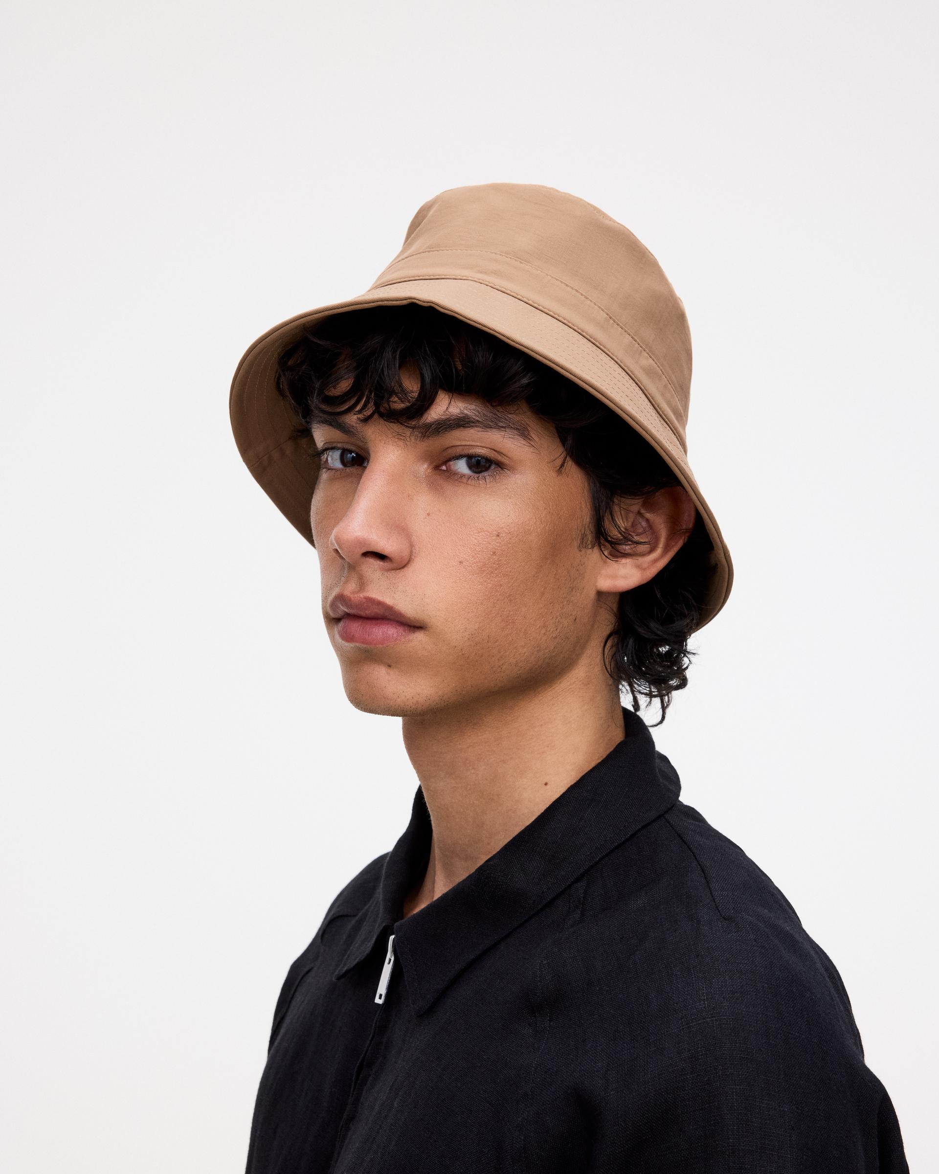 Castanho Atoll Bucket Hat
